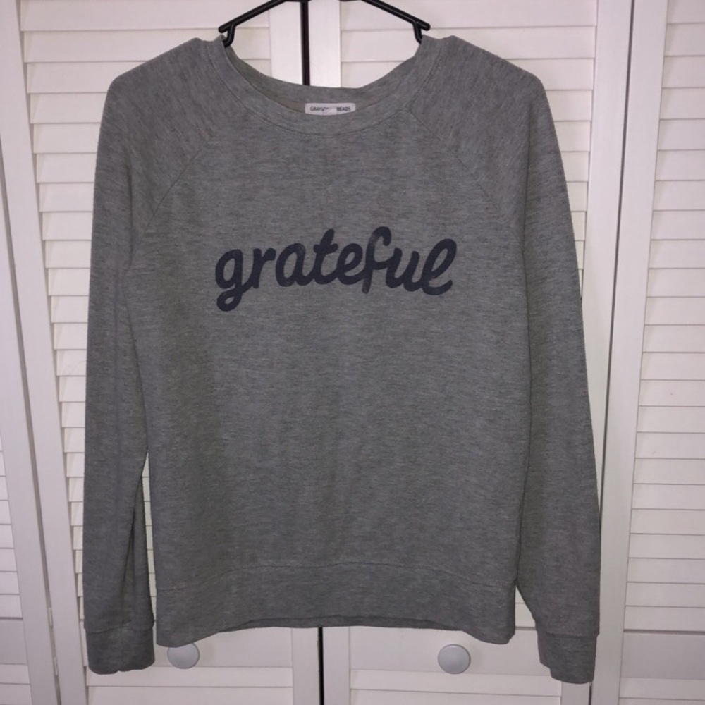 Cute pullover top!